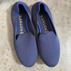Like *NEW* Rothy’s navy blue loafer